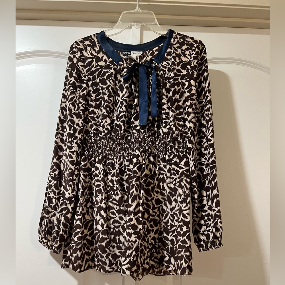 Simply Chloe Dao 100% Silk animal print tunic top Size S